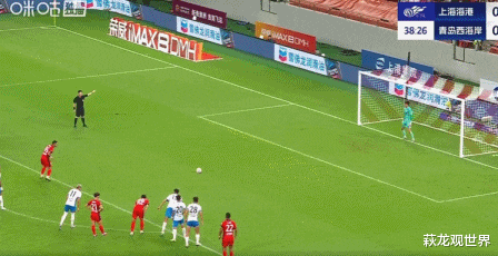 包含川蜀雄鲨队小胜剑门山猫队，冲浪附加赛上演裁判判罚引热议！传控打穿防线的词条