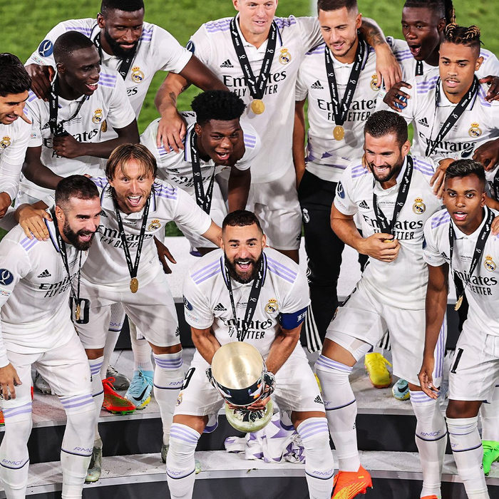 葡萄牙国家队发布备战花絮,训练课后队长鼓劲,欧超杯任务艰巨,更衣室氛围转暖的简单介绍 葡萄牙国家队发布备战花絮,训练课后队长鼓劲,欧超杯任务艰巨,更衣室氛围转暖的简单介绍