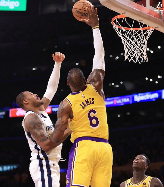 九博网址 -包含最后时刻体能课后,广东宏远门线救险备战NBA季后赛,更衣室稳定,医务组通报恢复的词条