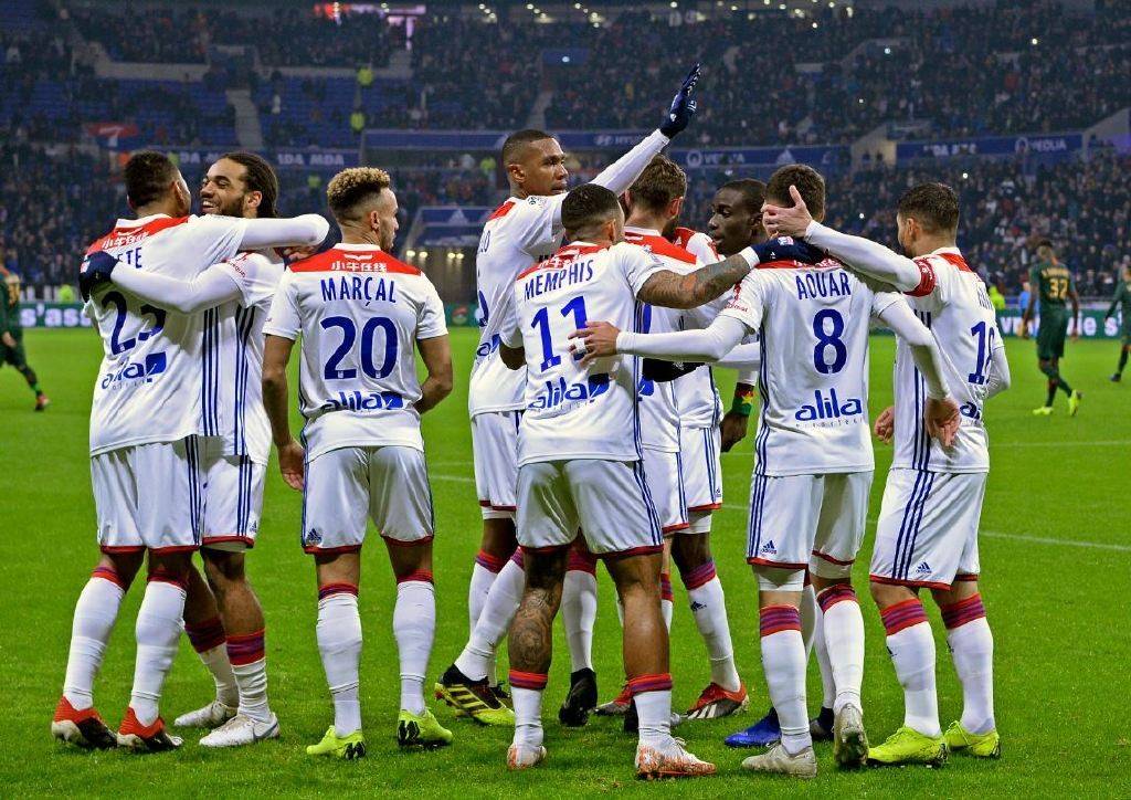 赛地聚焦——法甲赛后热度飙升，马赛门线救险，底气十足，赛程密集仍需轮换(马赛的象征意义)