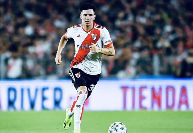 关于河床训练开放日，赛后回应争议引观众欢呼，西甲在即，资深球员宣示担当的信息