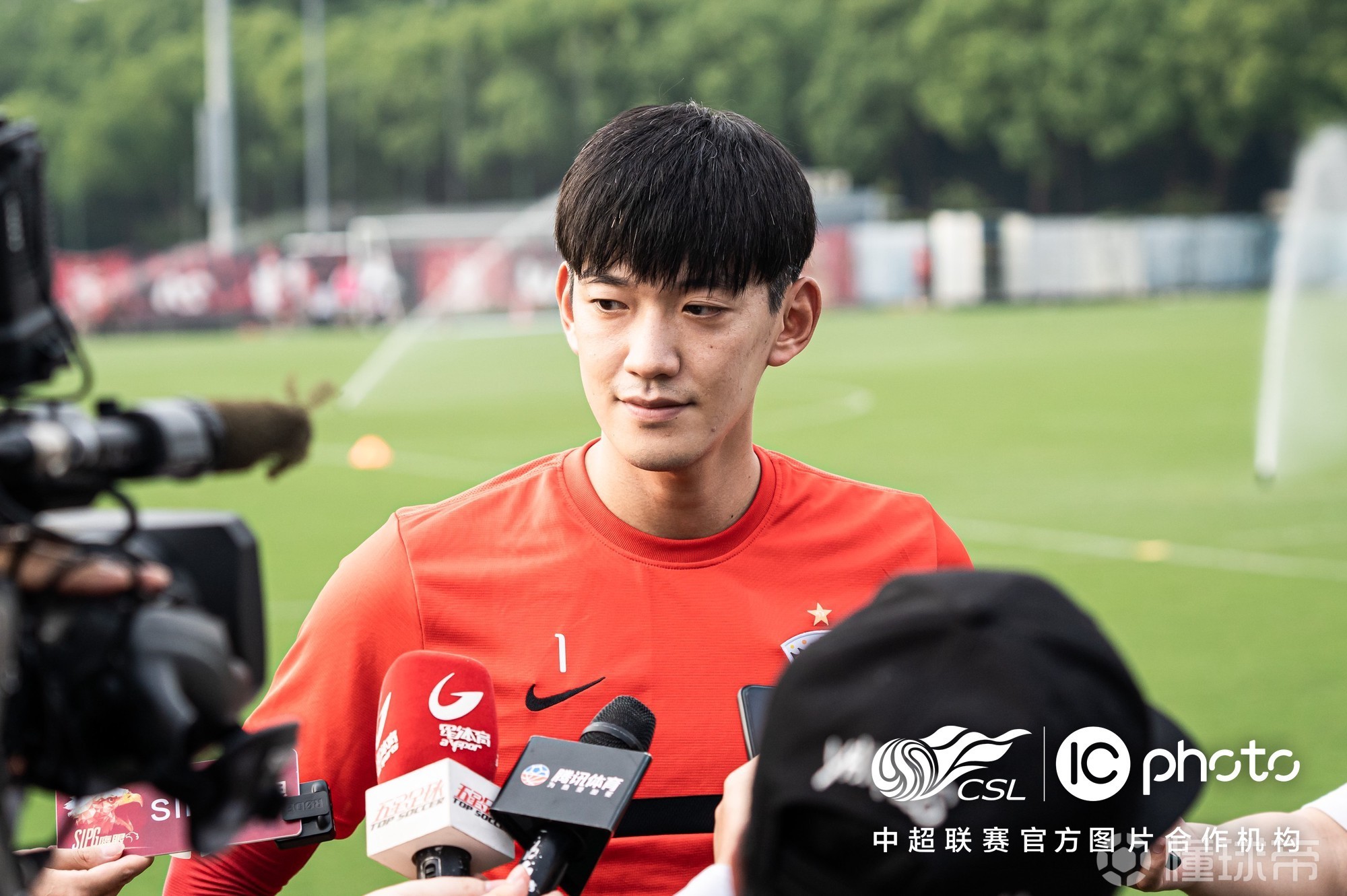 九博体育网站 -冲刺阶段夏洛特黄蜂备战中超,再遭质疑细节流出,值得警惕,资深球员宣示担当(大黄蜂是哪个足球队伍的)