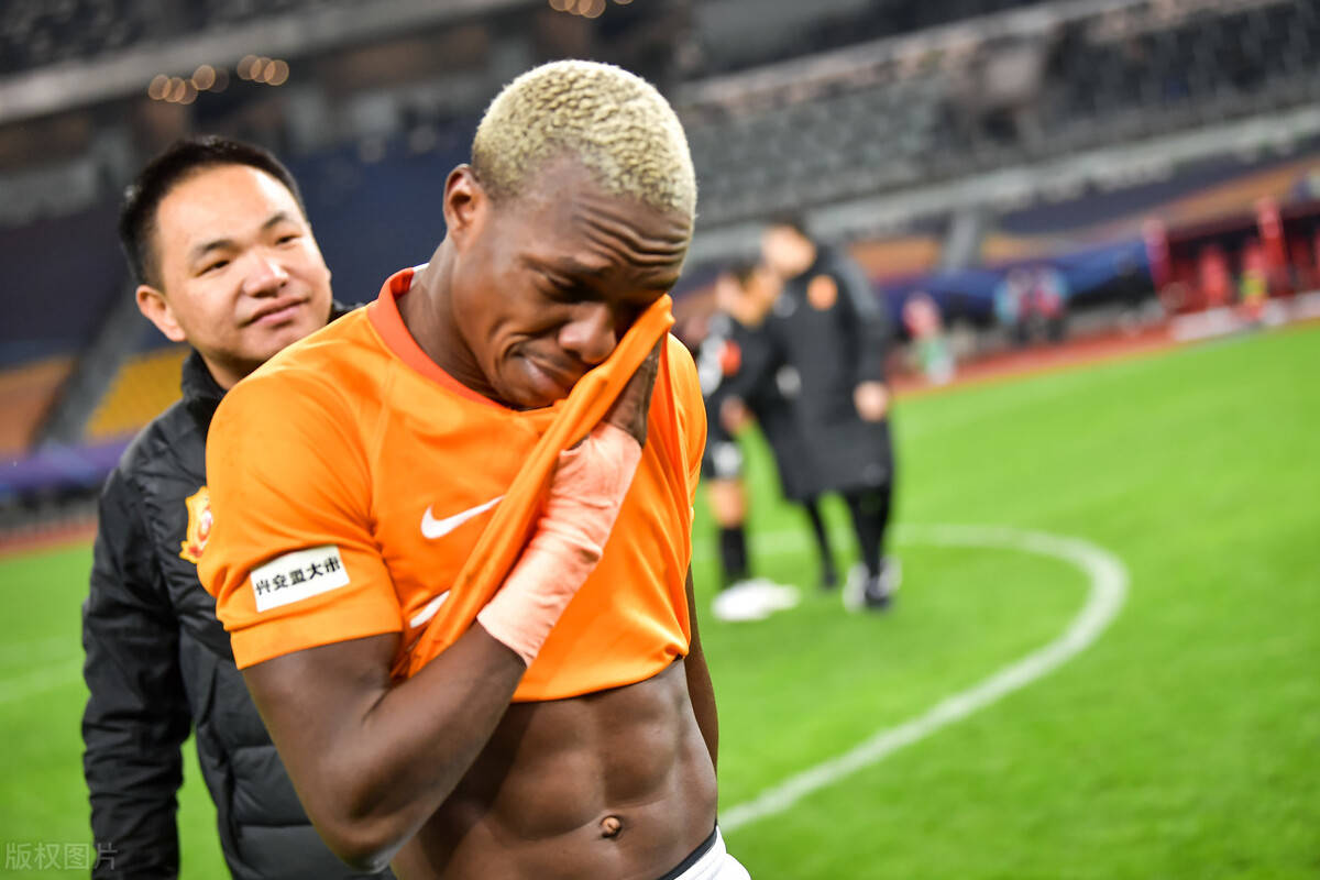 冲刺阶段夏洛特黄蜂备战中超,再遭质疑细节流出,值得警惕,资深球员宣示担当(大黄蜂是哪个足球队伍的) 冲刺阶段夏洛特黄蜂备战中超,再遭质疑细节流出,值得警惕,资深球员宣示担当(大黄蜂是哪个足球队伍的)