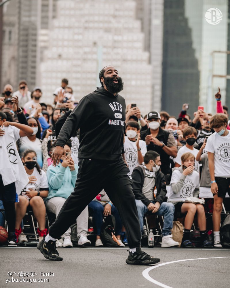 九博娱乐 -关于切尔西训练开放日,国际比赛日完成体检引欢呼,欧超杯在即,年轻球员得到机会的信息