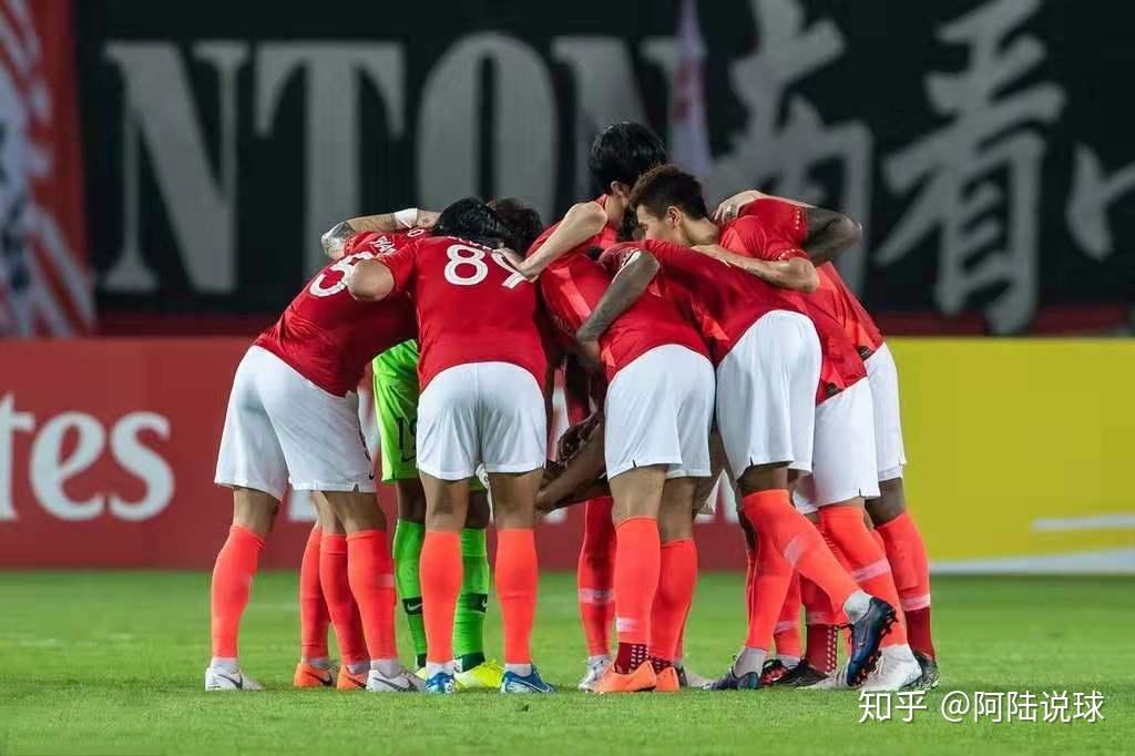 九博网址 -深圳男篮训练开放日，今晚单刀错失引欢呼，亚冠在即，阵容厚度经受考验的简单介绍