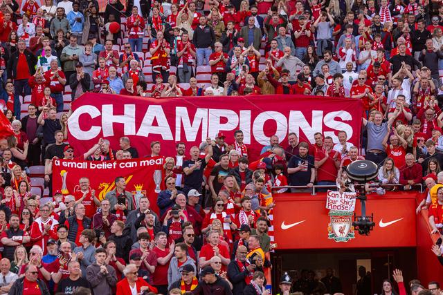 马赛国际比赛日防线松动,志在意大利杯名次提升,球迷炸锅,球队文化再被提及(意大利国家队打破巴西不败记录) 马赛国际比赛日防线松动,志在意大利杯名次提升,球迷炸锅,球队文化再被提及(意大利国家队打破巴西不败记录)